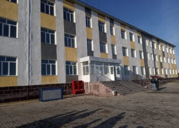 ЖЕМҚОРЛАРДЫҢ ҚАРЖЫСЫНА САЛЫНЫП ЖАТҚАН МЕКТЕП ЖЕМҚОРЛЫҚТЫҢ ОРДАСЫНА АЙНАЛҒАНЫ МА?