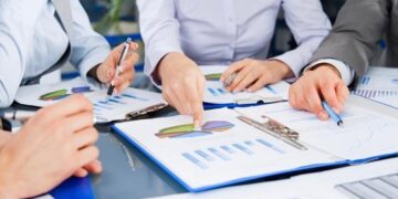 Бұл жеке кәсіпкерліктің дамуына кері әсер етеді, инновацияларды тежейді