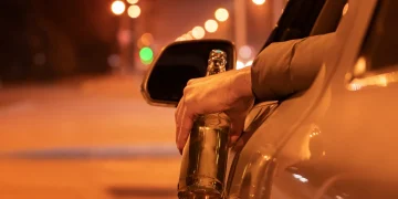 Сарысу полицейлері көлік жүргізу құқығынан айырылған мас жүргізушіні ұстады