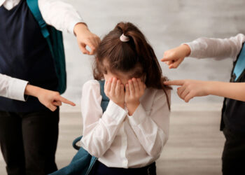 Балаға сенімді қолдау және тиімді қорғаныс қажет