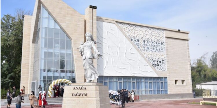 Болашақ аналар бас қосып, үлгі-өнеге алатын орда