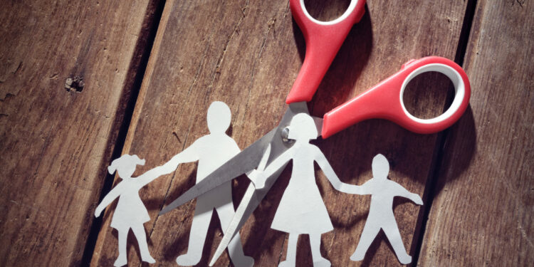 Бұл жастарға отбасының құндылығын түсінуге мүмкіндік береді