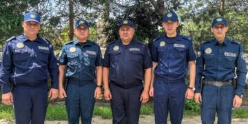 Газ жарылып кетеді ме деп қорықтық: Таразда көпқабатты үйдің тұрғындарын полиция эвакуациялады