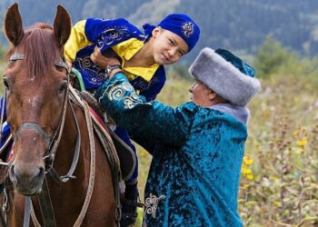 Жас ұрпақ тәрбиесі – бүкіл қоғамның міндеті