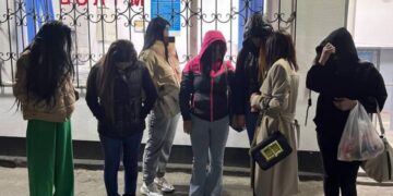 Балаларды қайыр сұрауға мәжбүрлеп, “бизнес” ұйымдастырған