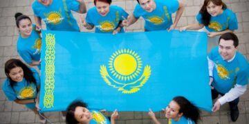 Жастар жақсыдан үйреніп, жаманнан жиренуі керек