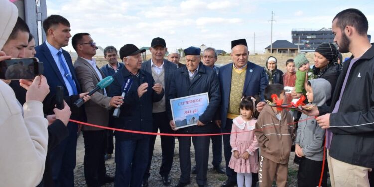 Қайырымды жандар баспана тарту етті, спорт кешенін салып берді