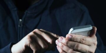 Алаяқтар 1 млн. теңге несиені өз шотына аударуды сұраған