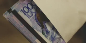 Таразда грант сатқан колледж директорына айыппұл салынды