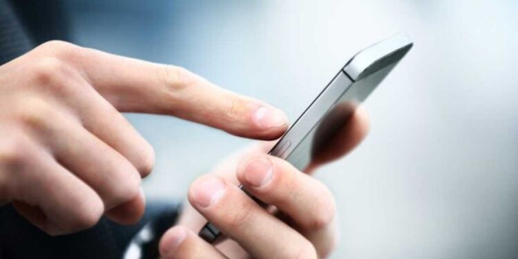 Сатушының Kaspi-дегі ақшасын көз алдында басқа шотқа аударып жіберген