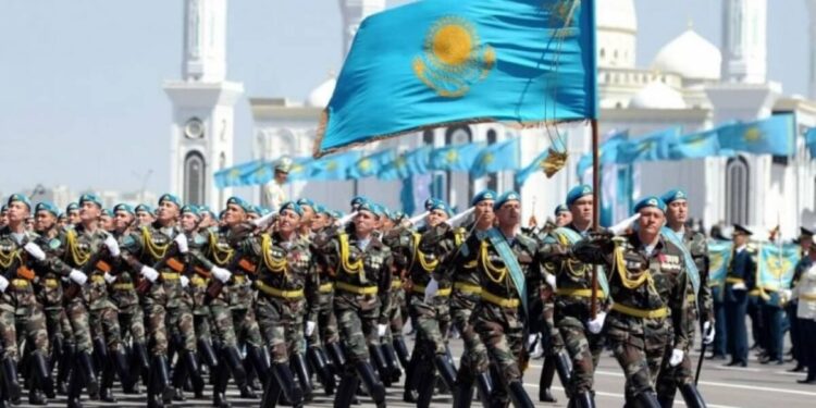 Әскер – кеудесі от жүректі жастардан құралады