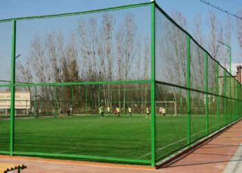 Келесте демеушілер спорттық ашық алаңша салып берді