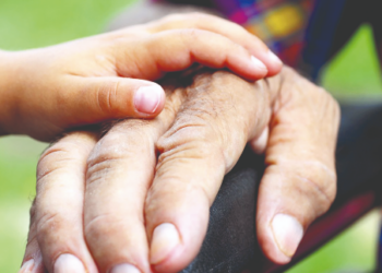 Жеңгем әжемнің жағасынан алып, әкемнің басына сорпа төге салды