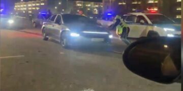 Таразда жасөспірім әкесінің көлігін айдап әкетіп, полициядан қашқан