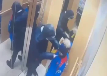 Лифтіде баланы пышақтаған жасөспірімге сот үкімі шықты