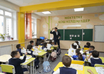 Жаңа оқу жылы қарсаңында жарты миллион оқушыға көмек көрсетіледі