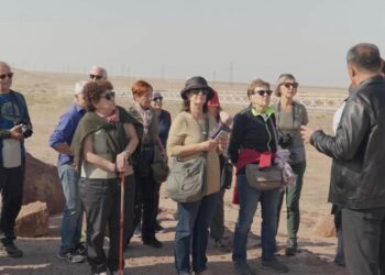 Үш туристік нысанға жол салынды