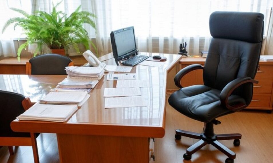 Мектеп директоры «креслосында» қанша жыл отыра алады?