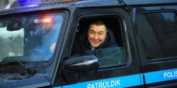 ТАНЫМАЛ ЗАҢГЕР ЖАЛҒАН АҚПАРАТ ТАРАТТЫ ДЕГЕН КҮДІКПЕН ҰСТАЛДЫ