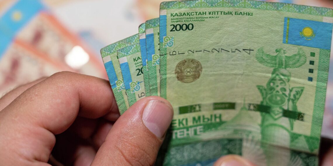 Енді 2 000 теңгелік купюралар қабылданбайды